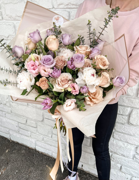 Deluxe Rose Bouquet