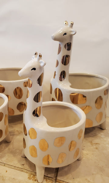 Giraffe Pot